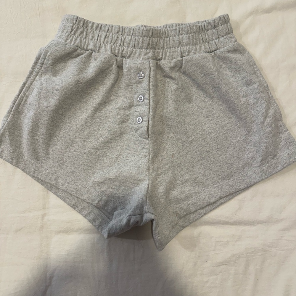 Daily Drills heather grey super shorts with buttons